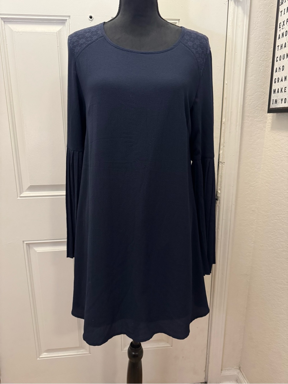 Very J Navy Long-Sleeve Swing Dress with Pleated Sleeve Detail 0122
